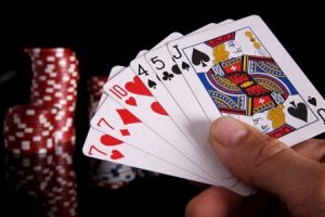 Situs Poker: Panduan Lengkap Bermain Judi Poker Uang Asli